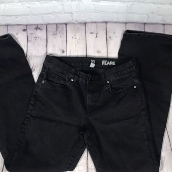 Ny&C Low-rise flare Black denim with rhinestones on the back pockets Stretcy EUC - Picture 1 of 5